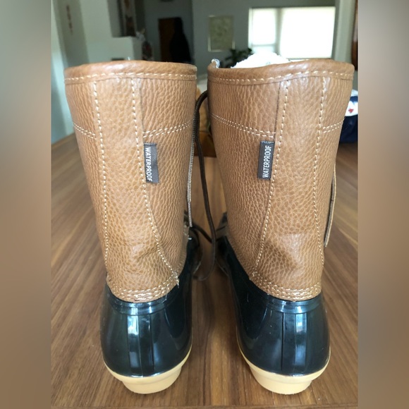 JBU Maplewood Water-Resistant Lace-up Boots - Picture 6 of 6